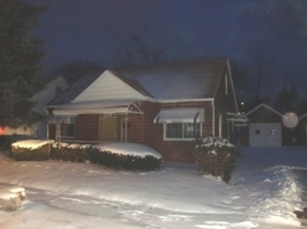 206 FREEDOM AVE NE, CANTON, OH 44704 