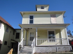 216 N. Greenmount Ave., Springfield, OH 45503 