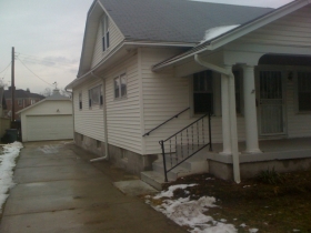 220 WILLOWWOOD DR, DAYTON, OH 45405 