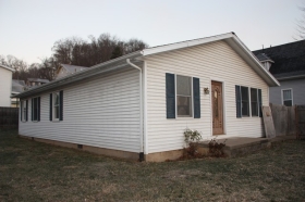 249 N 3rd Ave, Middleport, OH 45760 Foreclosure
