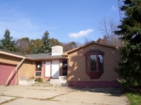 27394 Rainbow Lane, Beloit, OH 44609 