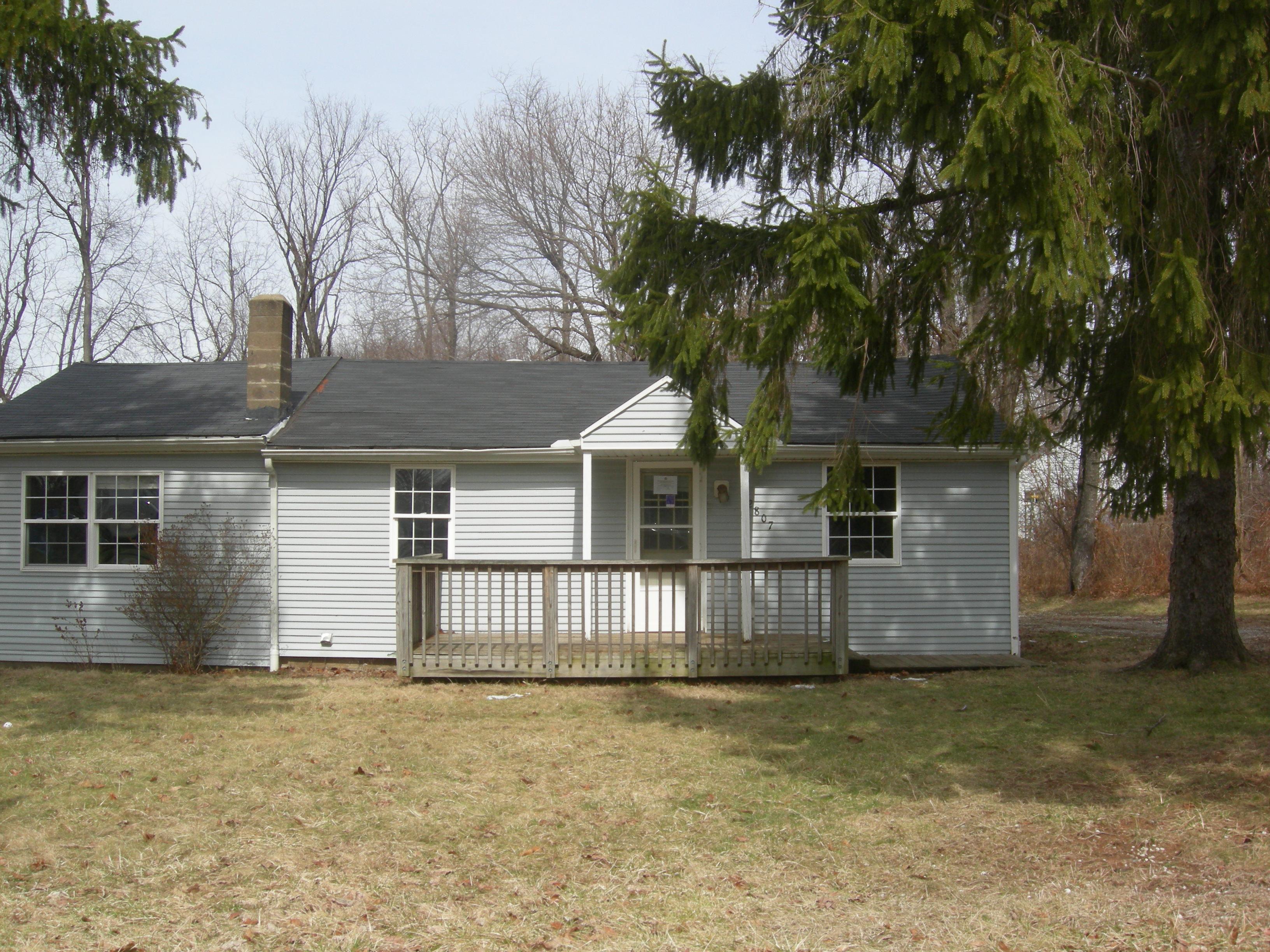 2807 Gowanda Avenue, AKRON, OH 44312 