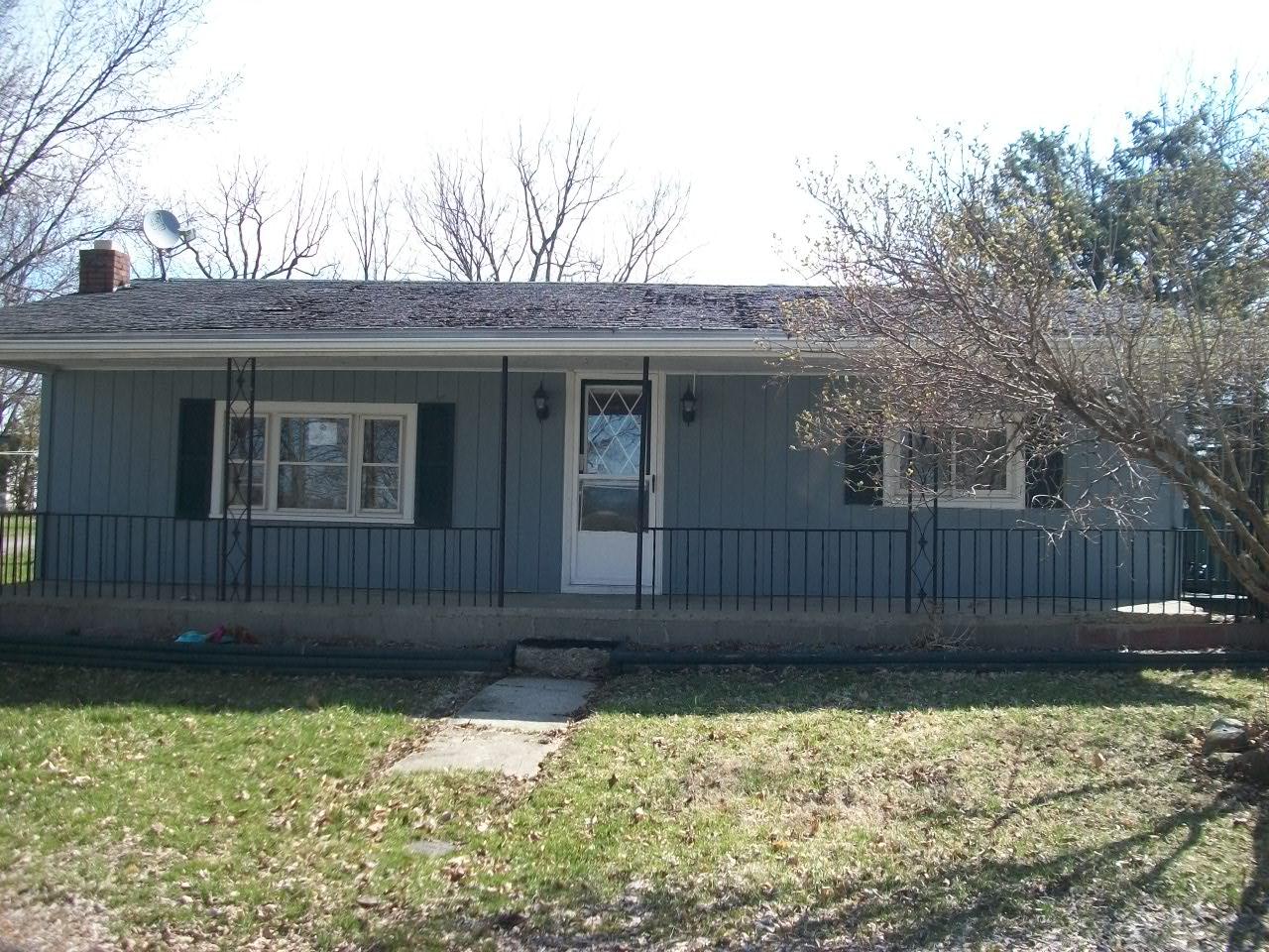 320 Blue Street, DE GRAFF, OH 43318