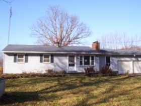 5885 Shafer Rd NW, Warren, OH 44481