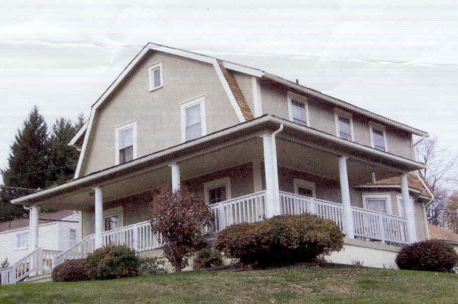 607 DENNISON AVE, CADIZ, OH 43907