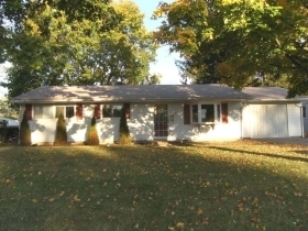 674 Meadow Dr, Newark, OH 43055 