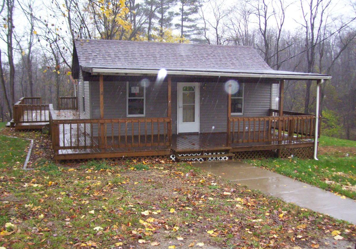 711 Deersville Avenue, CADIZ, OH 43907 