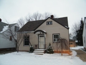 7510 PLAINFIELD AVE, BROOKLYN, OH 44144