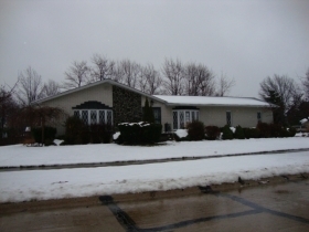 7923 CRESTHILL DRIVE, SEVEN HILLS, OH 44131 