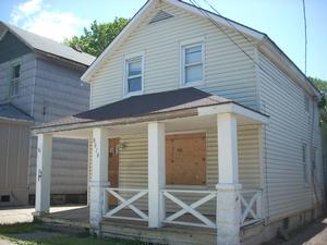 8010 SPAFFORD RD, CLEVELAND, OH 44105