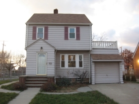 884 E 236th St, Euclid, OH 44123