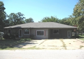 111 EUGENE ST, HEALDTON, OK 73438 