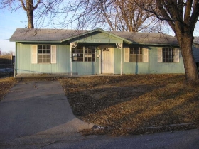 213 W MONTEREY AVE, SAPULPA, OK 74066 