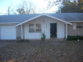 2200 APACHE ST, CHOCTAW, OK 73020 