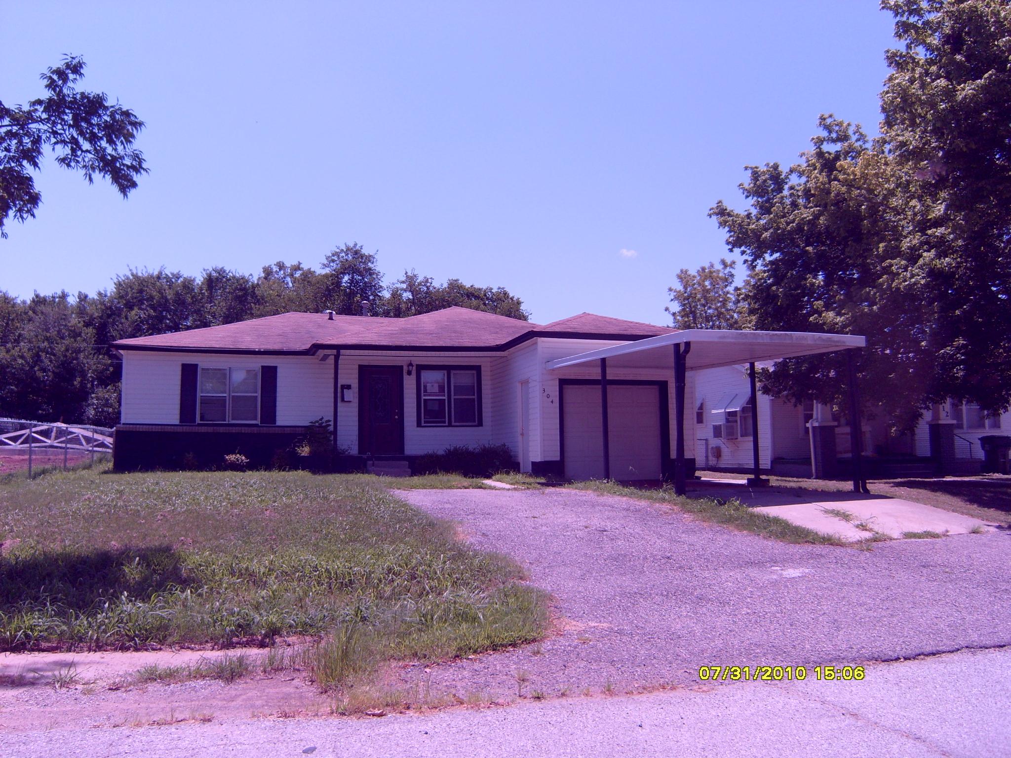 304 West Washington Street, TECUMSEH, OK 74873 