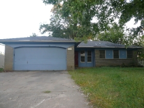 610 S SUNSET DR, CLAREMORE, OK 74017 