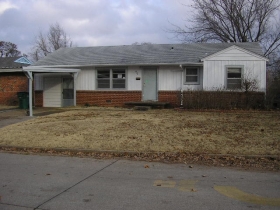 621 S CEDAR ST, BRISTOW, OK 74010 