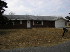 909 NW 6TH ST, STIGLER, OK 74462 