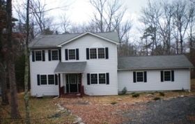 1073 W. Oakenshield, Tamiment, PA 18371 