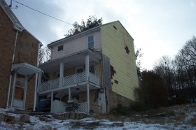 1116 1/2 Pulaski Ave, COAL TOWNSHIP, PA 17866 