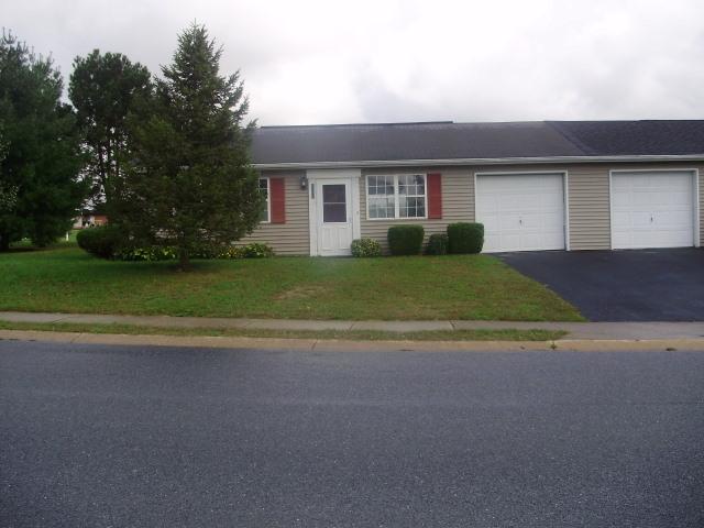 200 South Center Street, CLEONA, PA 17042 