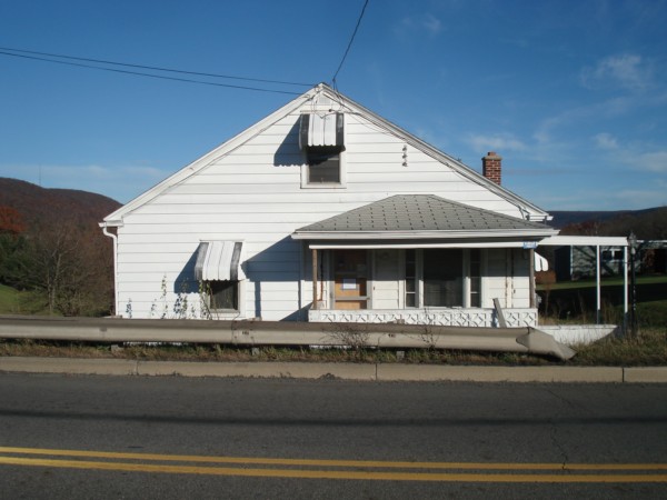 2886 Fairgrounds Rd, Lavelle, PA 17943 