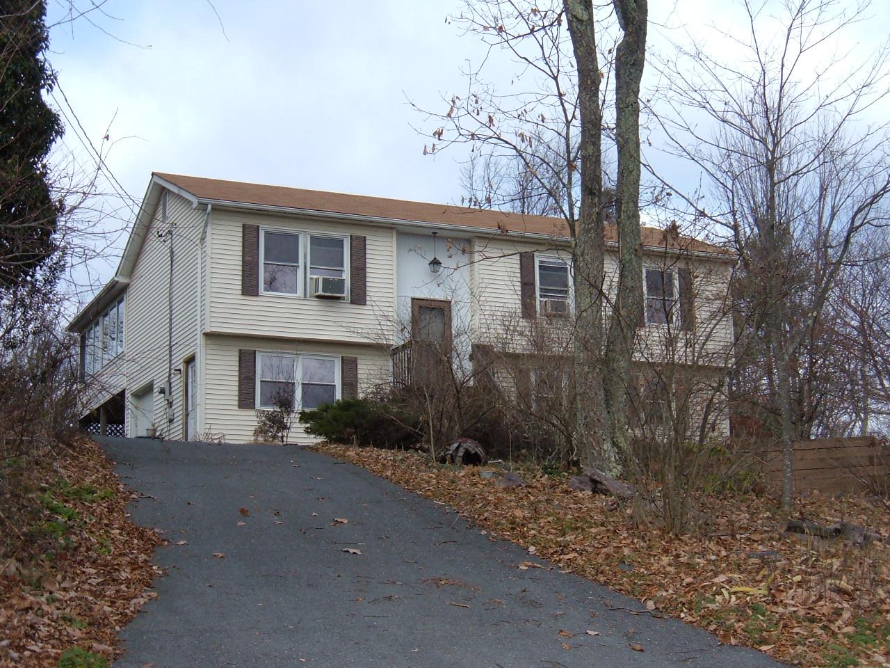 304 Ridge Road, STROUDSBURG, PA 18360 