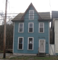 334 Main St, CLAYSVILLE, PA 15323 