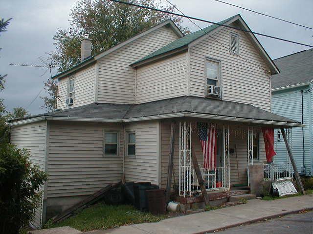 35 Owego Street, SIMPSON, PA 18407 
