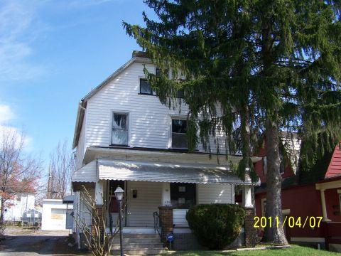 695 Spruce Avenue, SHARON, PA 16146 