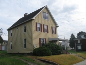 808 West Clayton Street, New Castle, PA 16102 