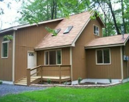 9245 Westwood Drive, TOBYHANNA, PA 18466 