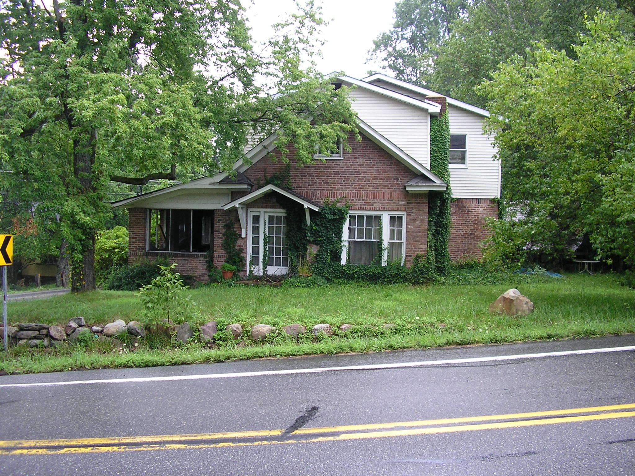 Hcr #1 Box 148, SAYLORSBURG, PA 18353 