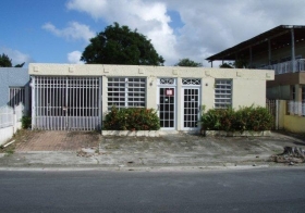 #198-10 526 ST, CAROLINA, PR 00985 