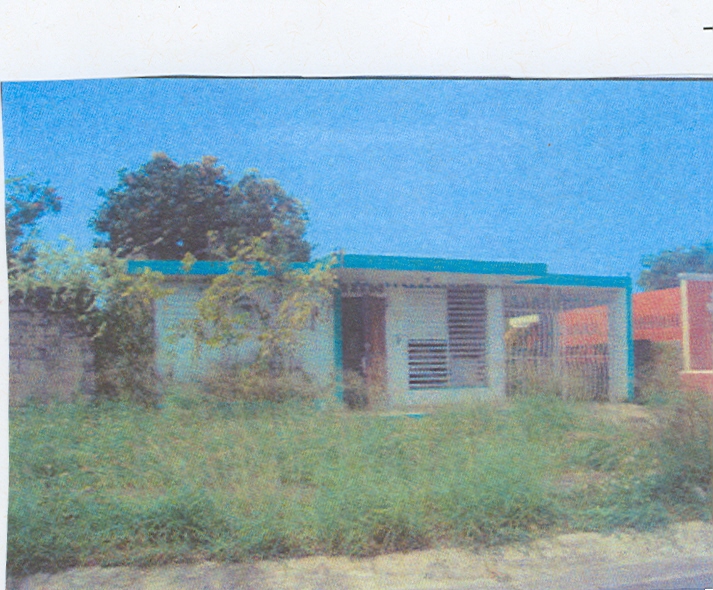 J-1  6 ST EL GUARICO, VEGA BAJA, PR 00693 