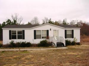 1572 FOXBROOK CIRCLE, LANCASTER, SC 29720 