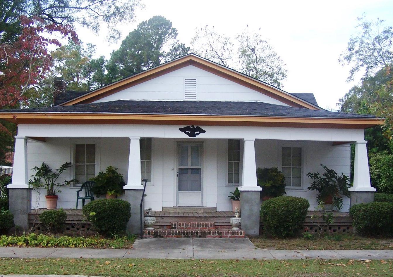 411 North Park Street, MULLINS, SC 29574 