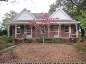 72 THIRD STREET, GREENWOOD, SC 29646 