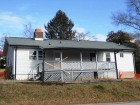 102 MAYFAIR LN, OAK RIDGE, TN 37830 