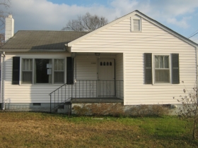 1300 SAN HIS DRIVE, CHATTANOOGA, TN 37412 