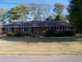 1631 SHADY CIR, LEBANON, TN 37087 