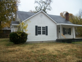 303 N MORGAN ST, UNION CITY, TN 38261 