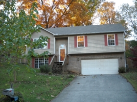 3917 ABERCORN RD, KNOXVILLE, TN 37921 