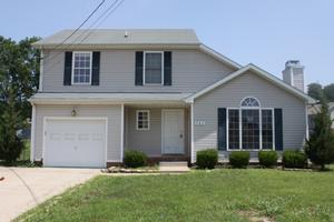 986 HEDGE APPLE DR, CLARKSVILLE, TN 37040 