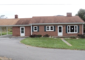 122 Smith St, North Tazewell, VA 24630 