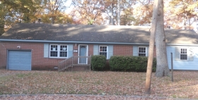 13 Wanger Cir, NEWPORT NEWS, VA 23602 