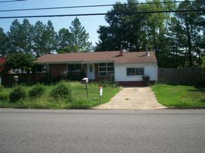 16  REXFORD DR, NEWPORT NEWS, VA 23608 