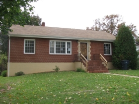 2718 Meadowview Drive, Roanoke, VA 24017 