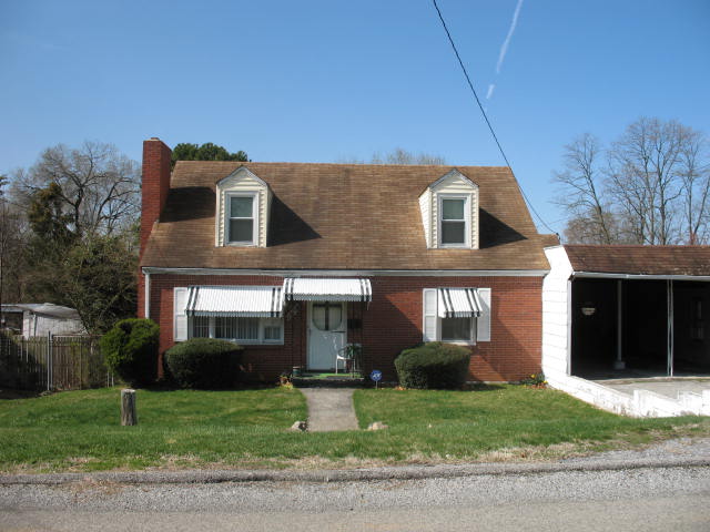 2840 Clifton Avenue North West, ROANOKE, VA 24017 