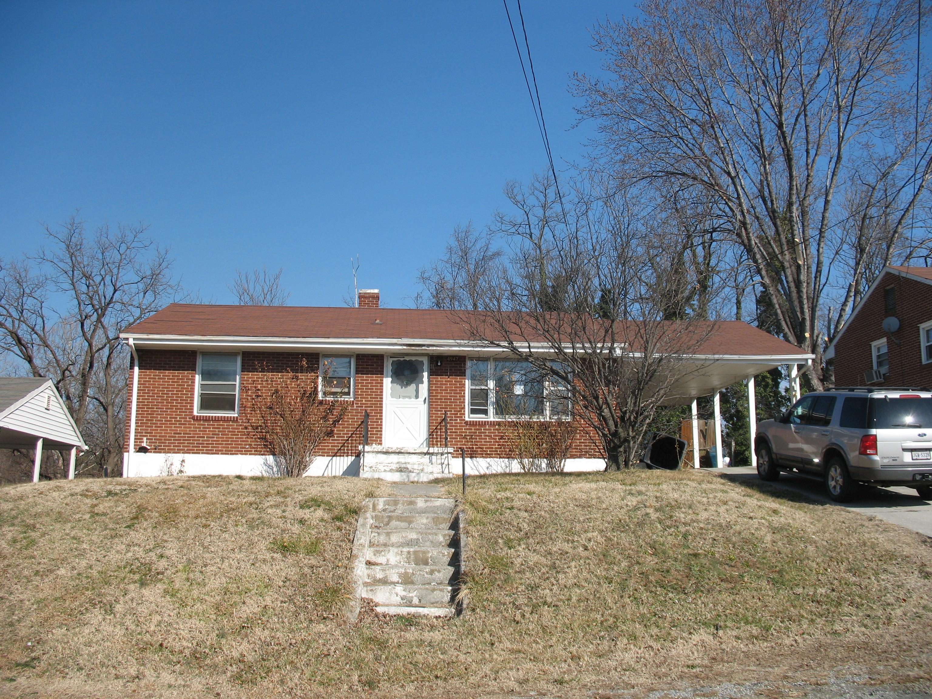 4947 Pomeroy Rd, ROANOKE, VA 24017 